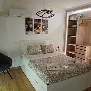  Appartamento Estudio Frailes Centro Histórico De
